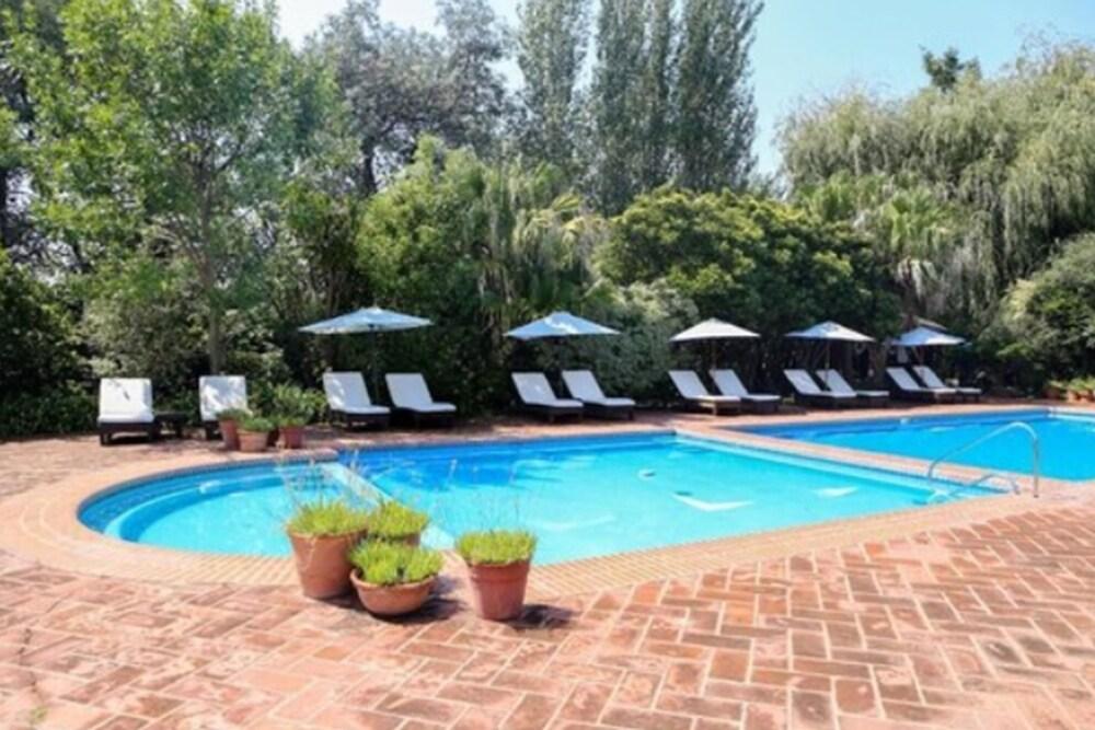 Hotel La Posta Del Pilar 3*