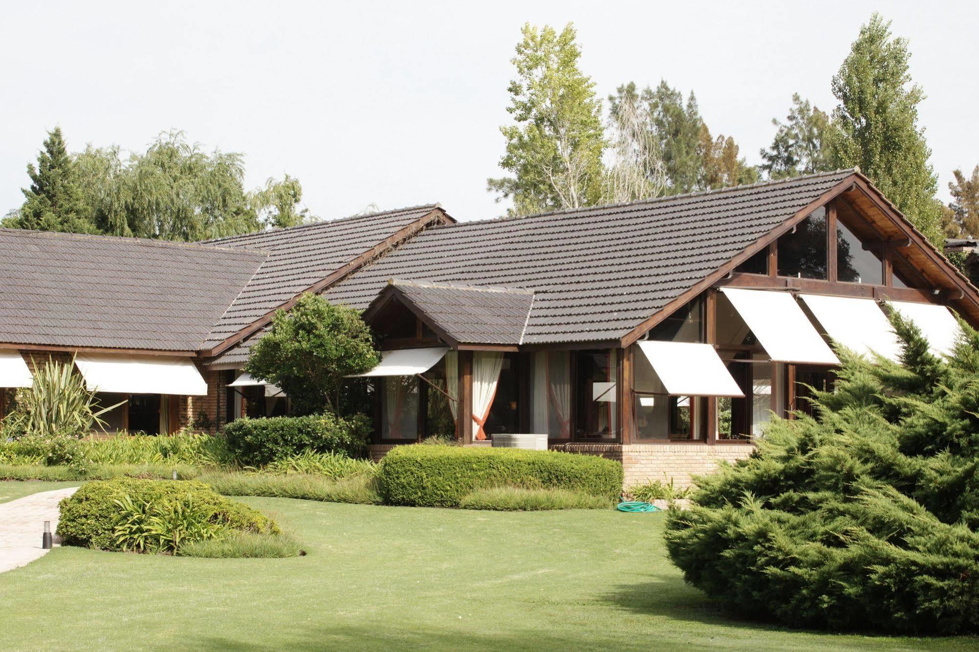 La Posta Del Pilar Hotel