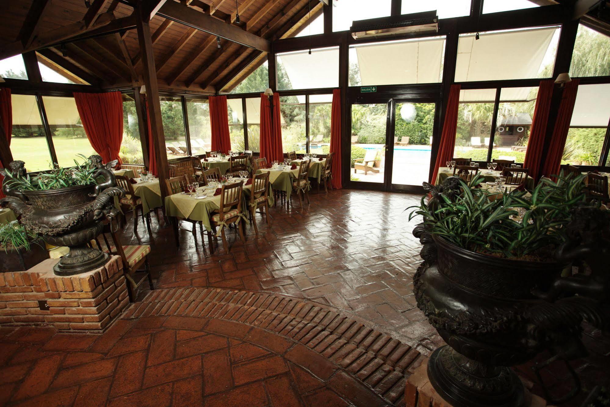 La Posta Del Pilar Hotel 3*